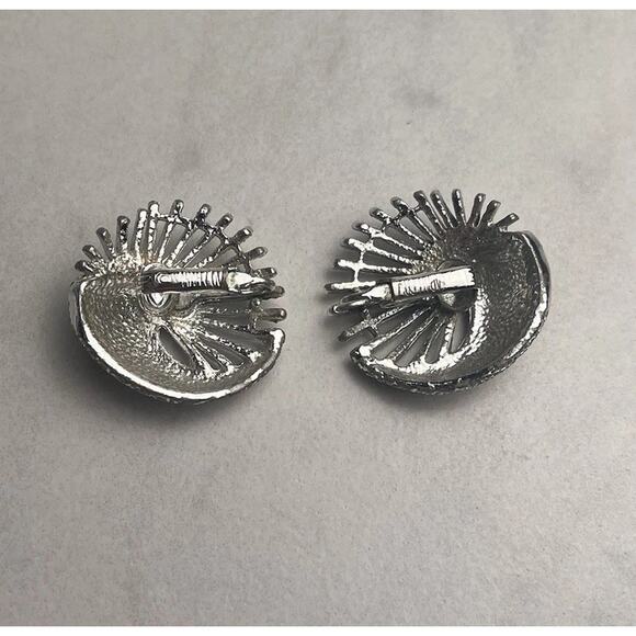 Vintage Fan Clip On Earrings Round 1" Silver Tone Sarah Coventry Statement 1980s - Picture 3 of 9